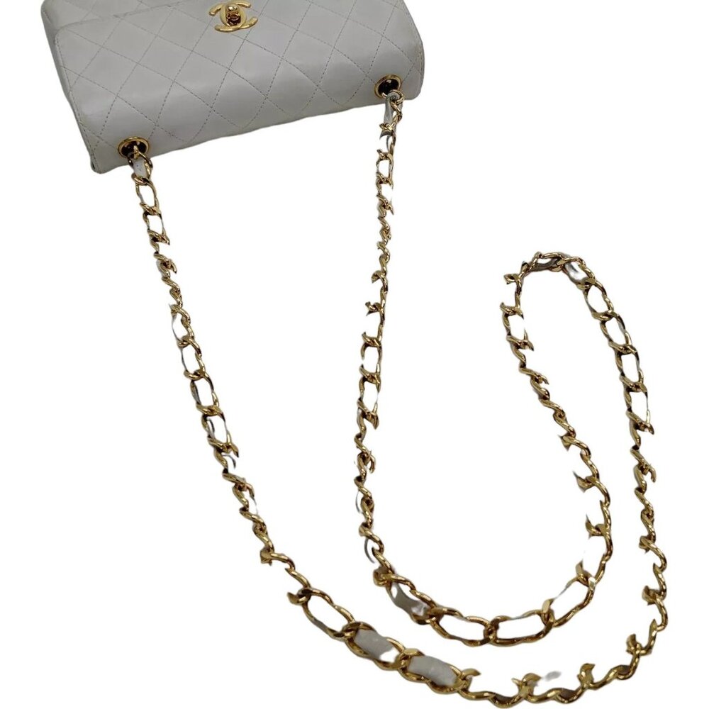 9191605AK (S6) Chanel Crossbody Bag Matelasse White Lambskin - Picture 3 of 12